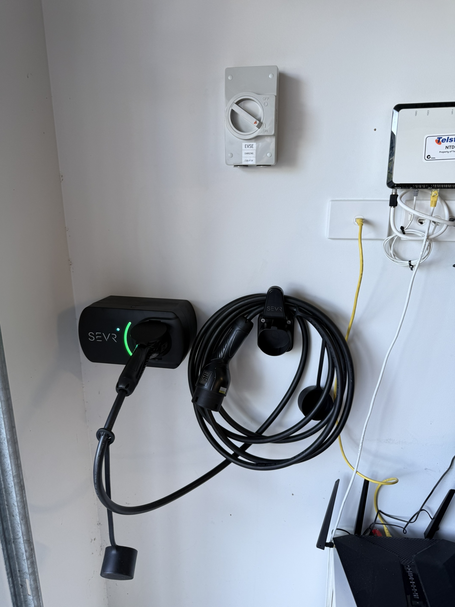 Commercial Electrician Services Commercial Electrician Services