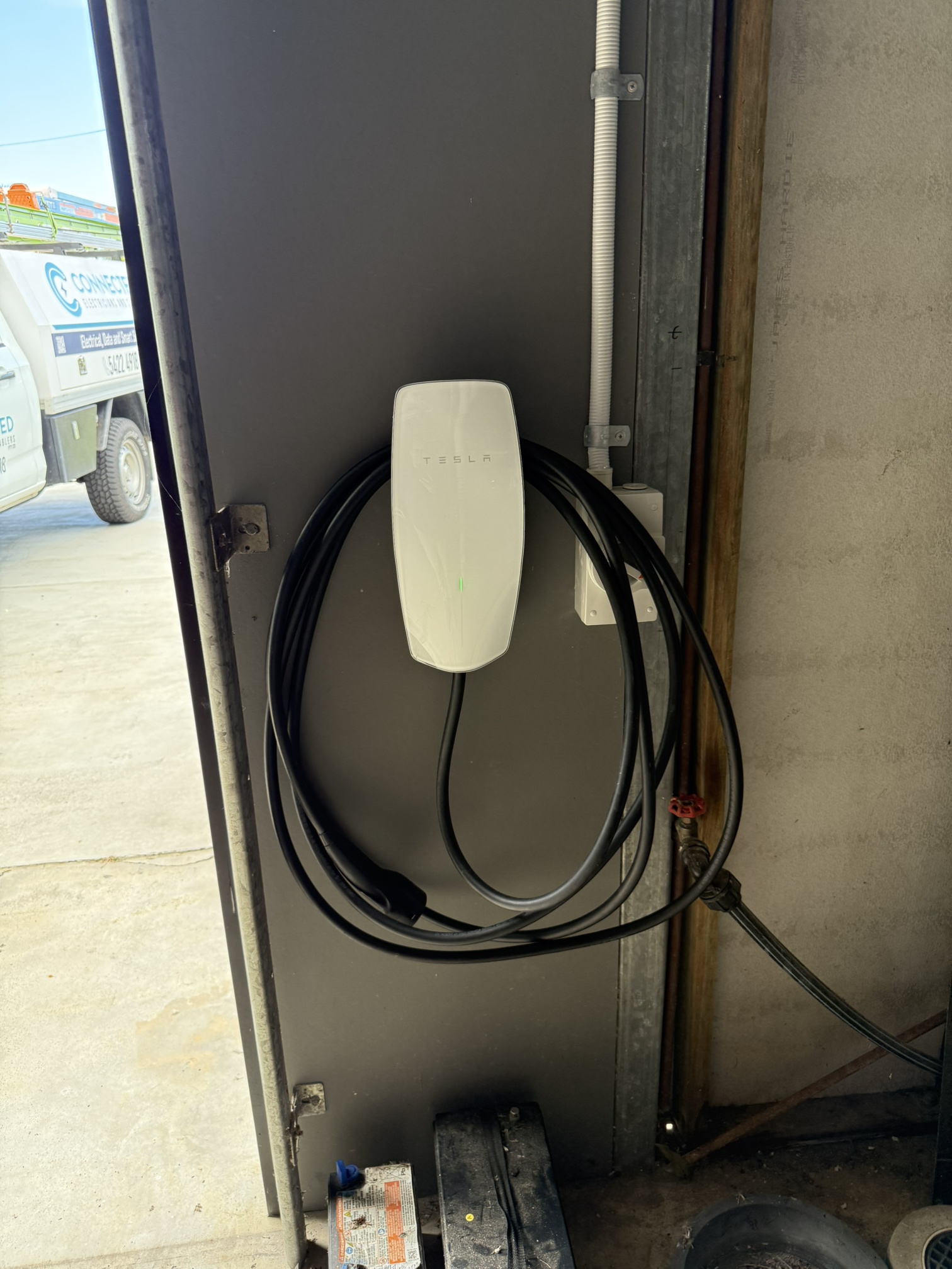 Commercial Electrician Services Commercial Electrician Services